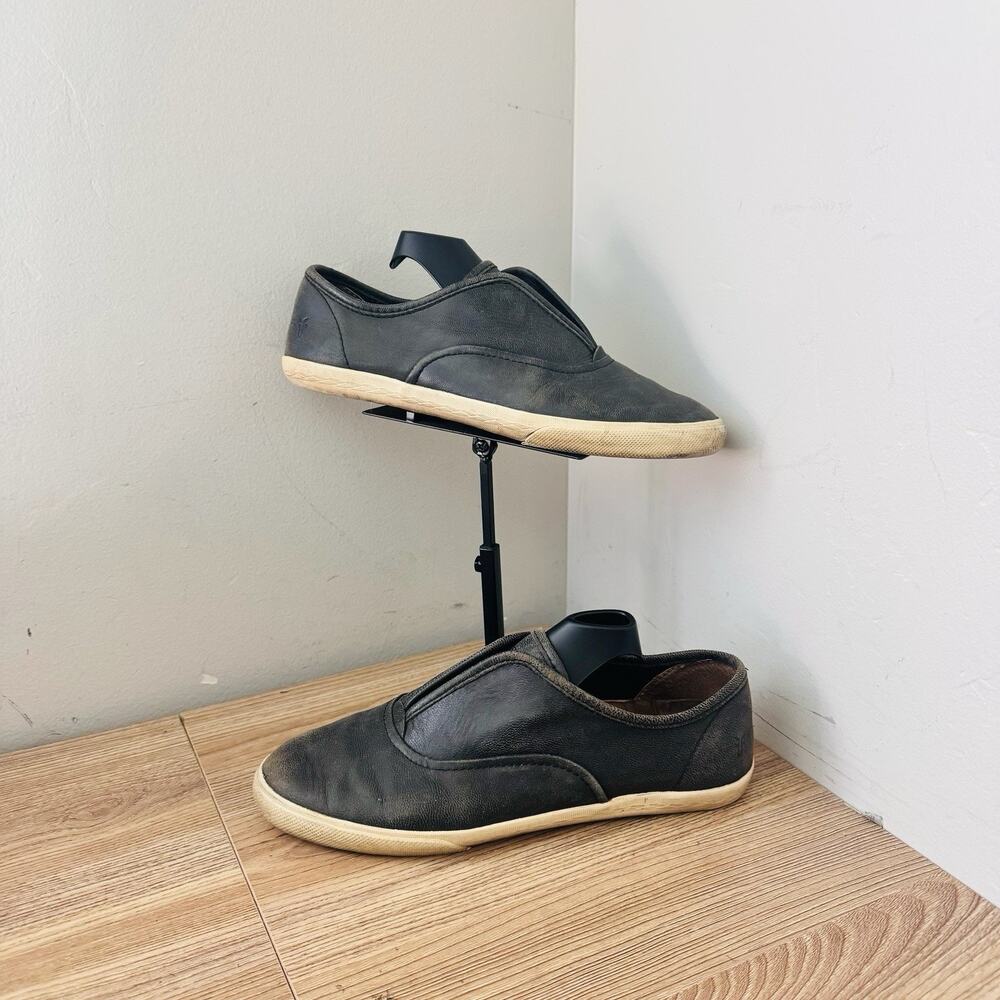 Frye Mindy Black Leather Slip On Shoes Women’s Size 8.5